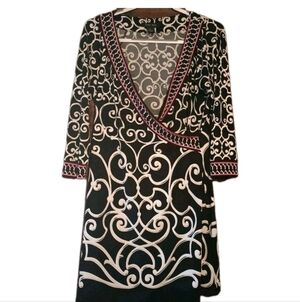 White House Black Market Black and White Scroll Dress Large
